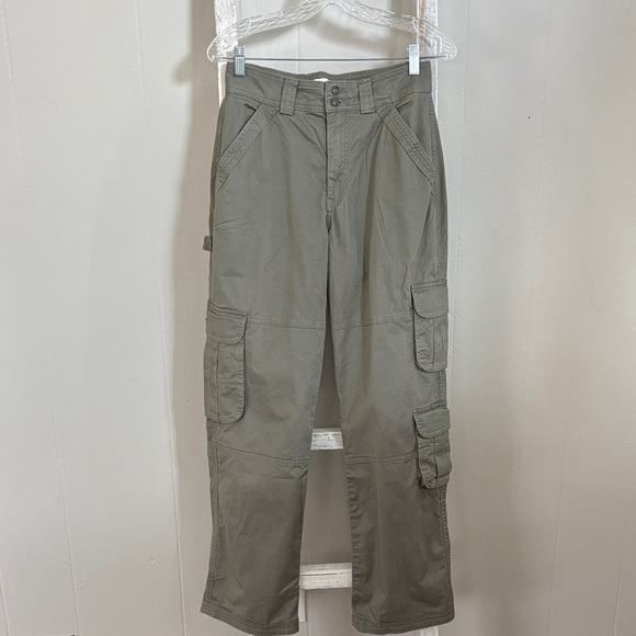 Abercrombie & Fitch Pants - Abercrombie & Fitch Women's Straight Leg Cargo Pants - Olive